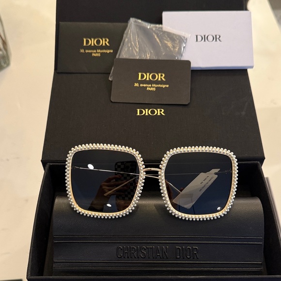 DIOR MissDior S2U Pearl Sunglasses